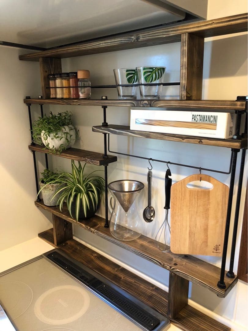 地震でも倒れない突っ張れるキッチンラックCentralスパイス収納