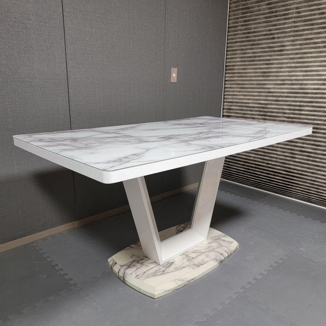 大理石調　エレガント　ダイニングガラステーブル