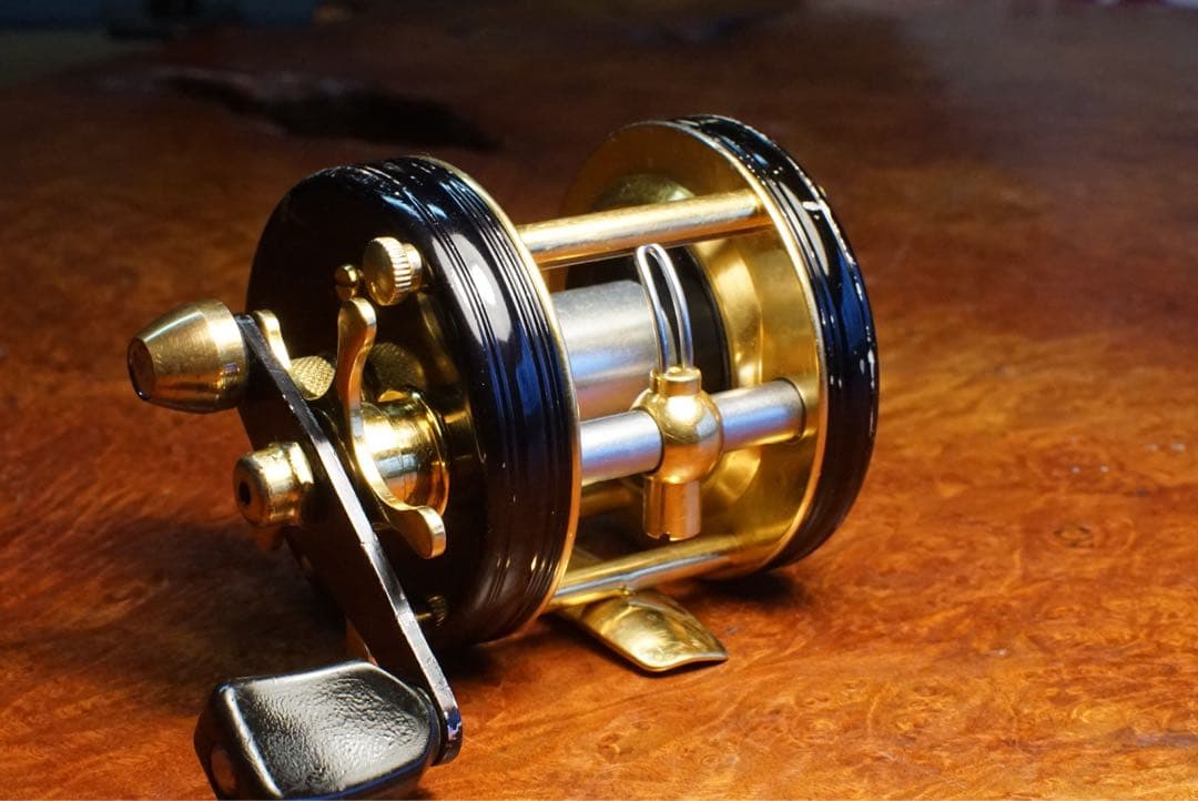 ABU アンバサダー 5000C デラックス メンテ済 フレーム修正済 - メルカリ