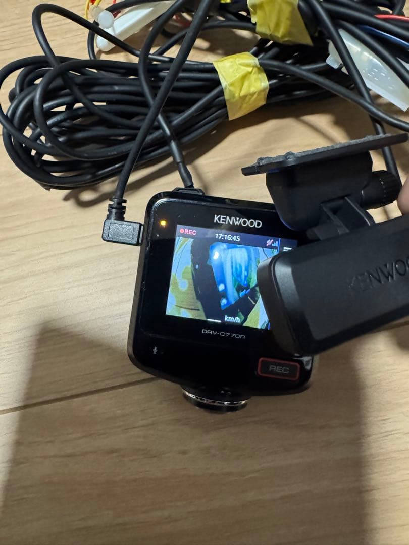 ケンウッドKENWOOD DRV-C770R ドライブレコーダー　前後カメラ