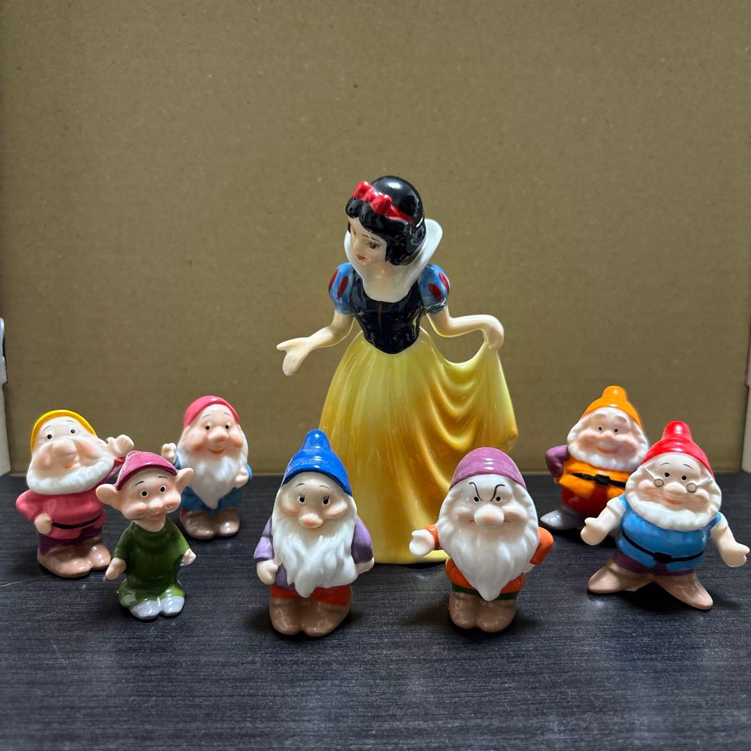 ディズニー 白雪姫と7人の小人 置物(陶器) - メルカリ