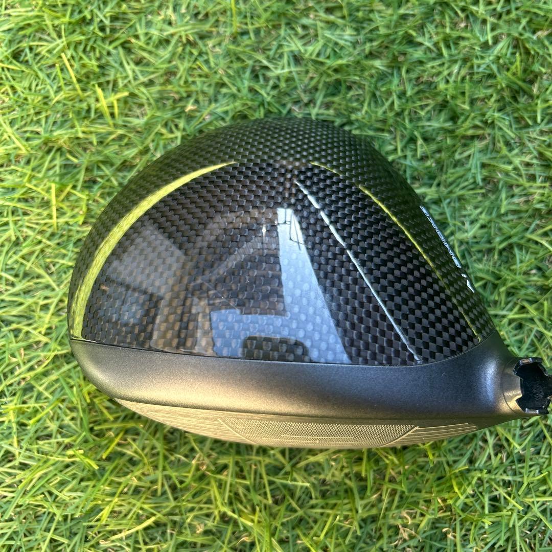 A.I. SMOKE トリプルダイヤ10.5度ヘッドカバー付き