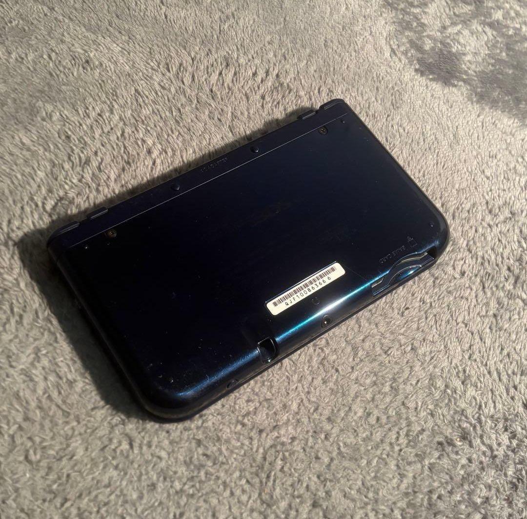 NEW　Nintendo　3DS　LL　　ニンテンドー　ネイビー