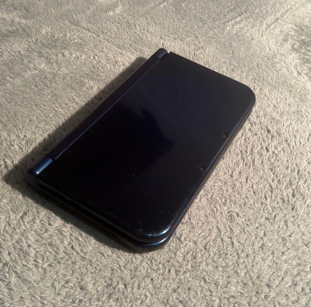 NEW　Nintendo　3DS　LL　　ニンテンドー　ネイビー