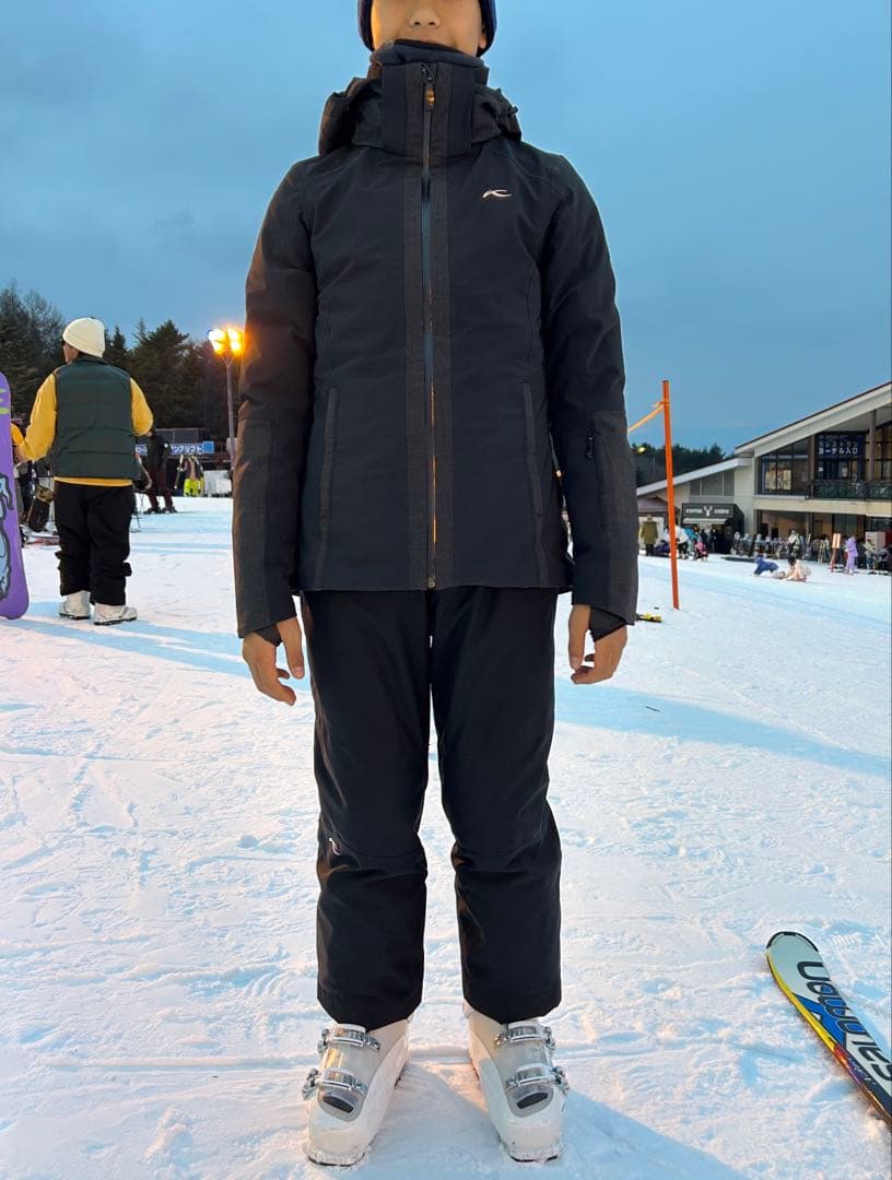 KJUS チュース スキーウェア 上下 150 〜 160cm位