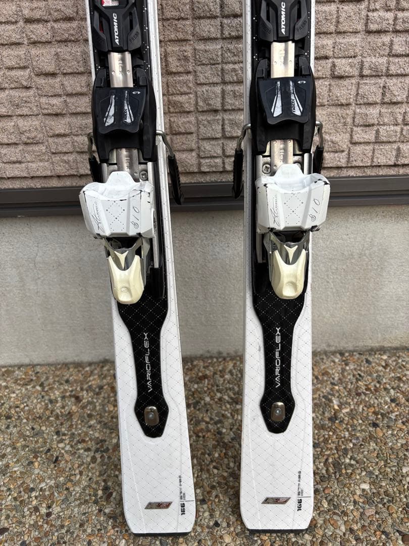 アトミックスキー板D2ホワイト　デモ仕様　166cm