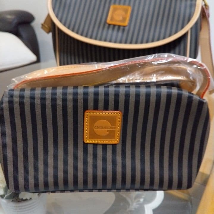 ゲラルディーニボストンバッグ ショルダーバッグ ポーチ三点セット