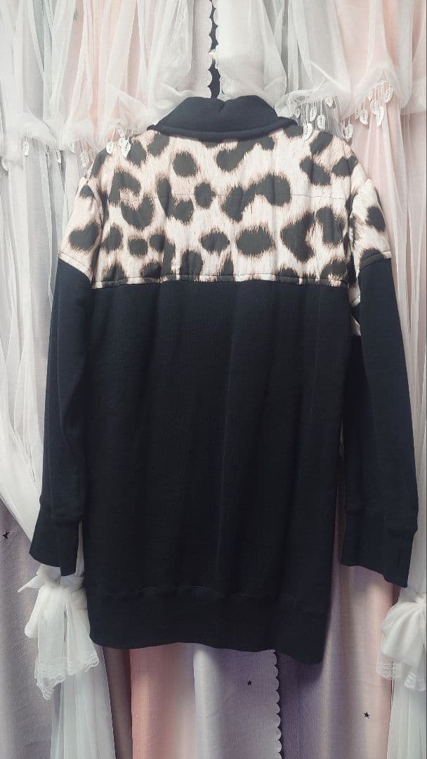 限定品】ヴィヴィアンウエストウッド レッドレーベル レオパード切替