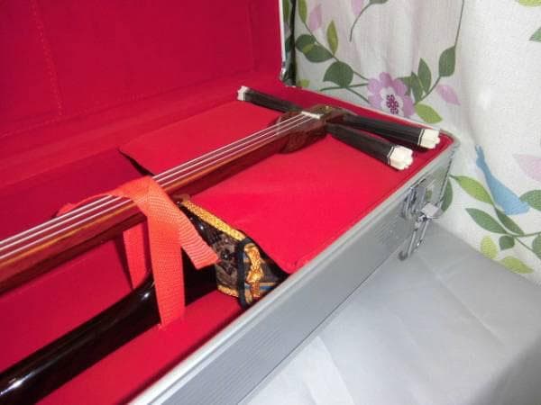 (送料無料)12.000円　沖縄三線専用二丁入アルミハードケース　移動に安心安全
