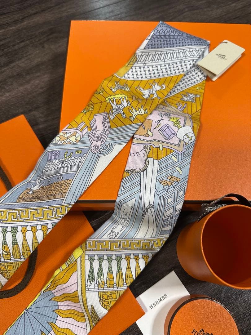 新品未使用 エルメス HERMES ツイリー （オブジェ・ドゥ・キュリオジテ）