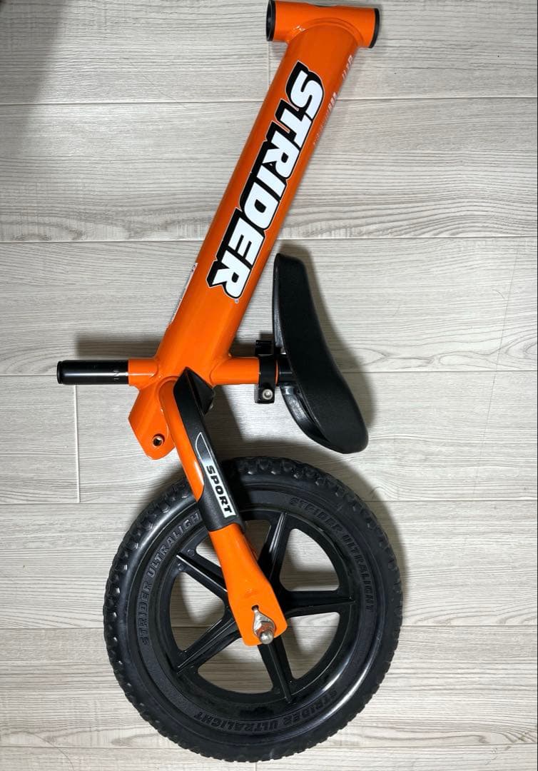 STRIDER ストライダー　スポーツ　　オレンジ　12インチ　キックバイク