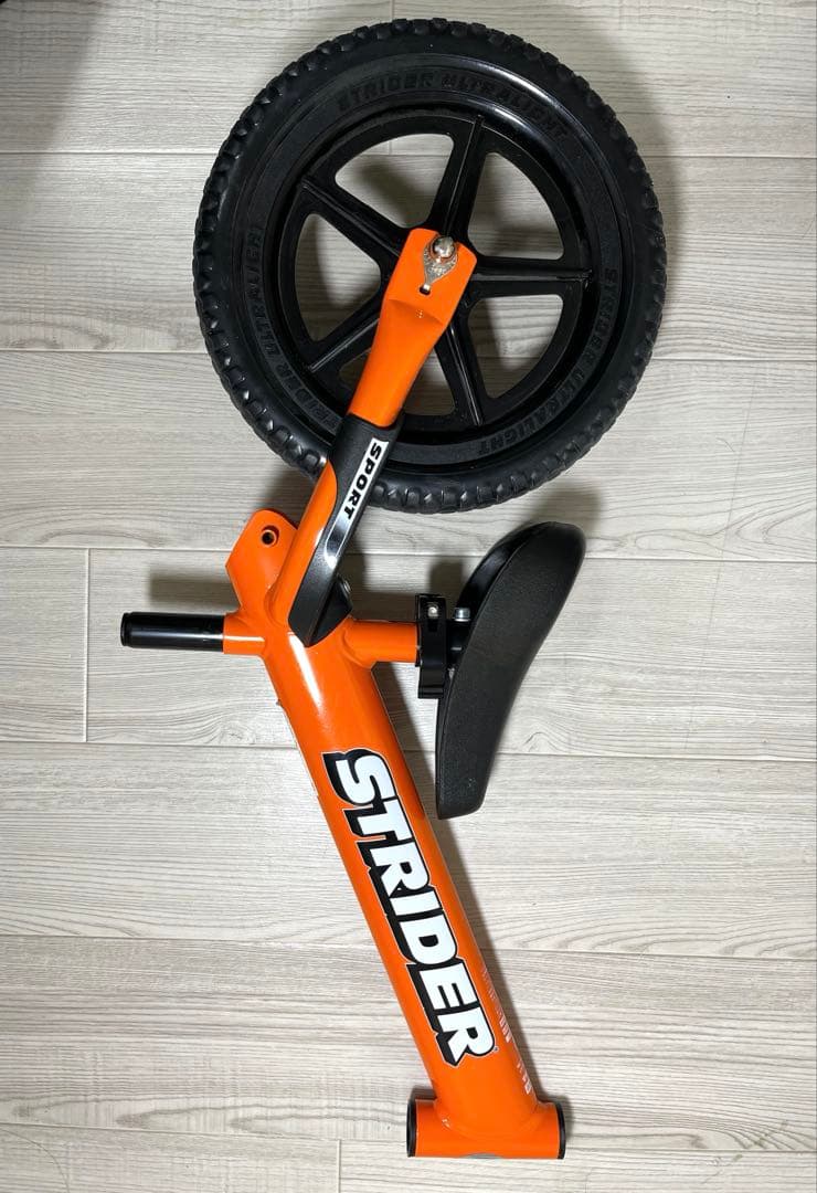 STRIDER ストライダー　スポーツ　　オレンジ　12インチ　キックバイク