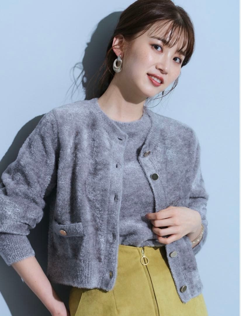 PRADA シルク スカーフ トライアングル ピンクの通販はau PAY