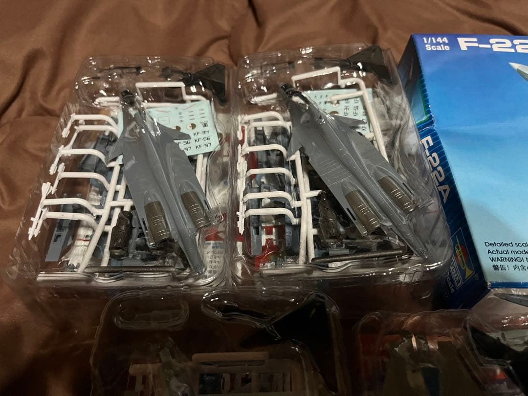 ま*さ様 【未使用品】 ミリタリープラモ模型 20点まとめ売り 1/144 1/