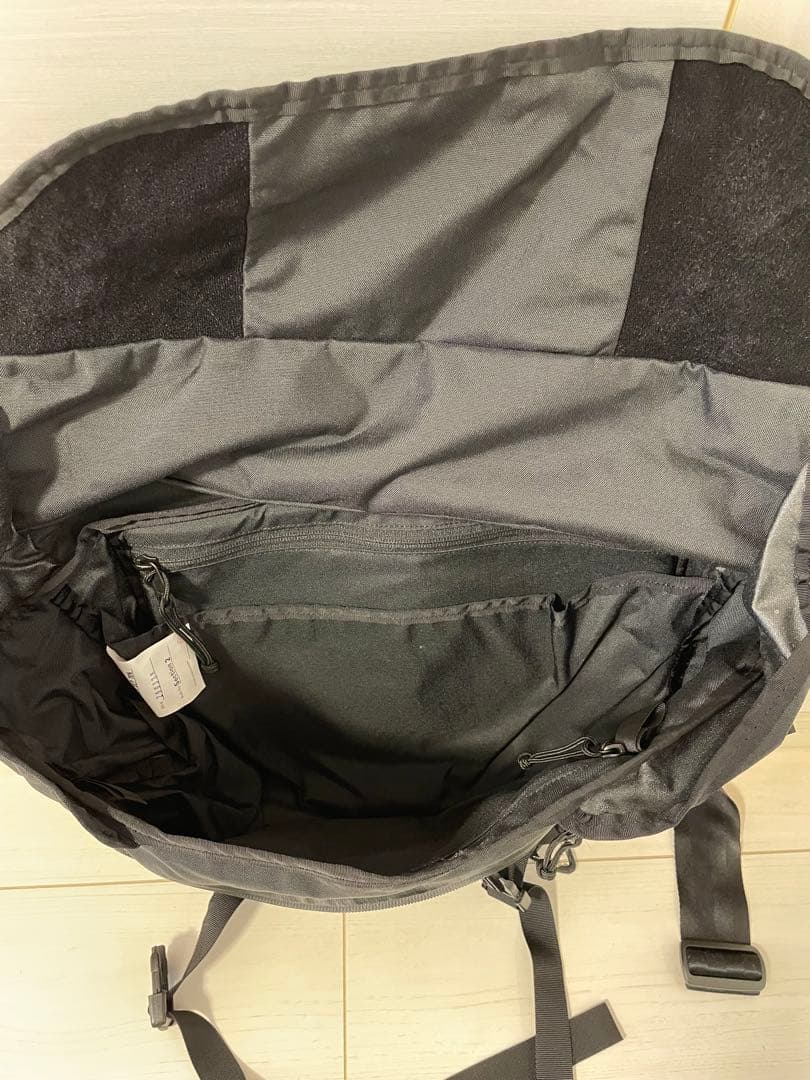 MYSTERY RANCH ショルダーバッグ