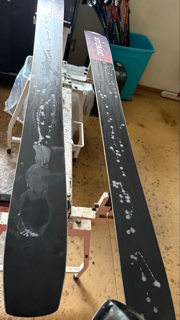 1/23まで値下げAtomic Backland 107 BCスキー板 女性用