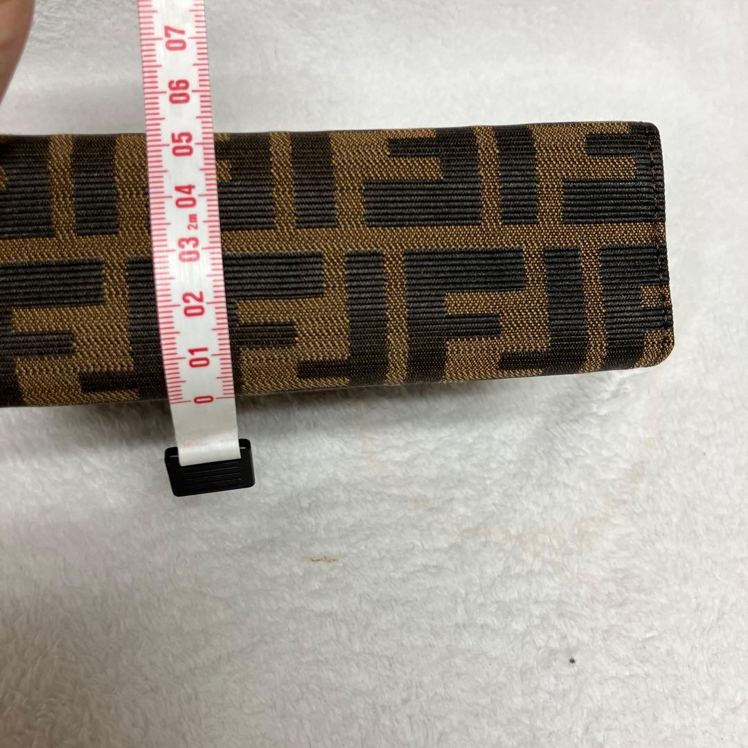 FENDI フェンディ　ポーチ　ズッカ柄