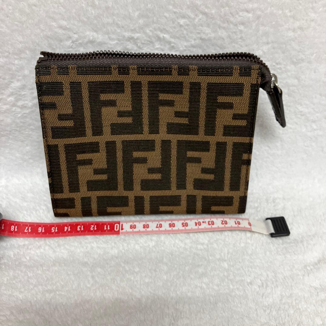 FENDI フェンディ　ポーチ　ズッカ柄