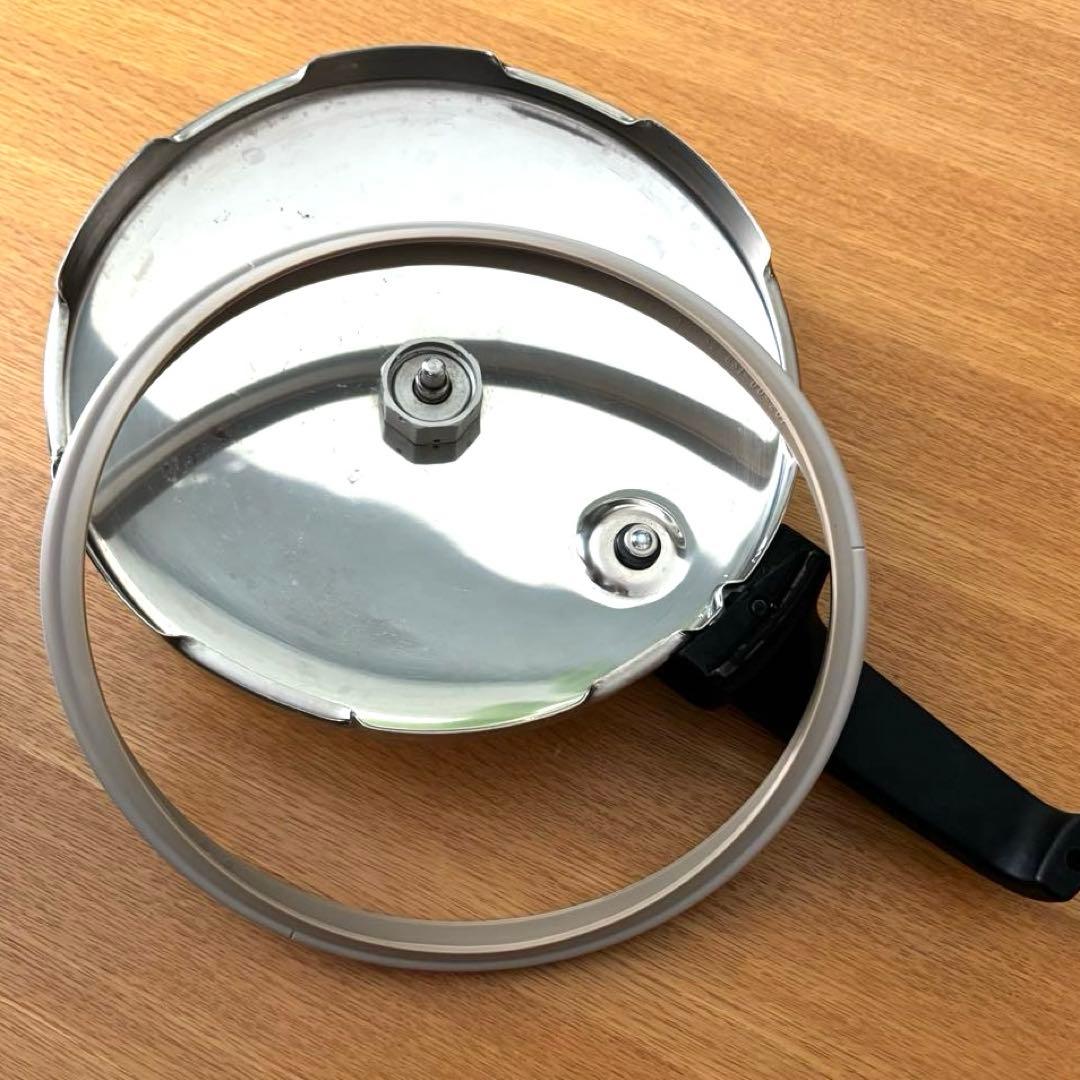 【Fissler】フィスラー ロイヤル ビタビット 圧力鍋 6L 蒸し器付き