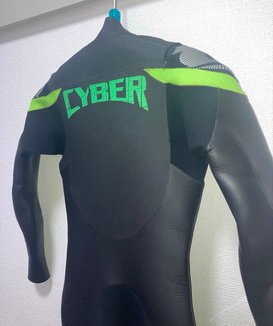 マコCYBER⭐️5/3mm セミドライML相当ウェットスーツ　ノンジップ