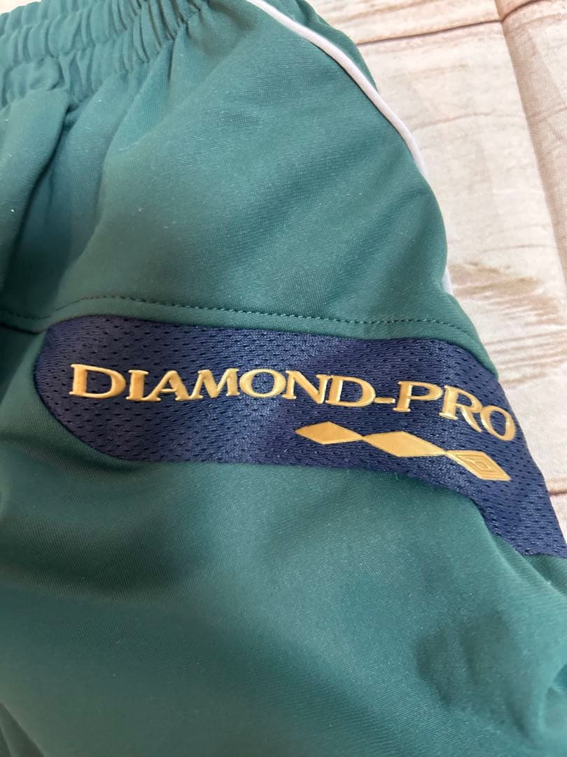 アンブロ　ピステ　セットアップ　DIAMOND PRO S umbro 上下　緑