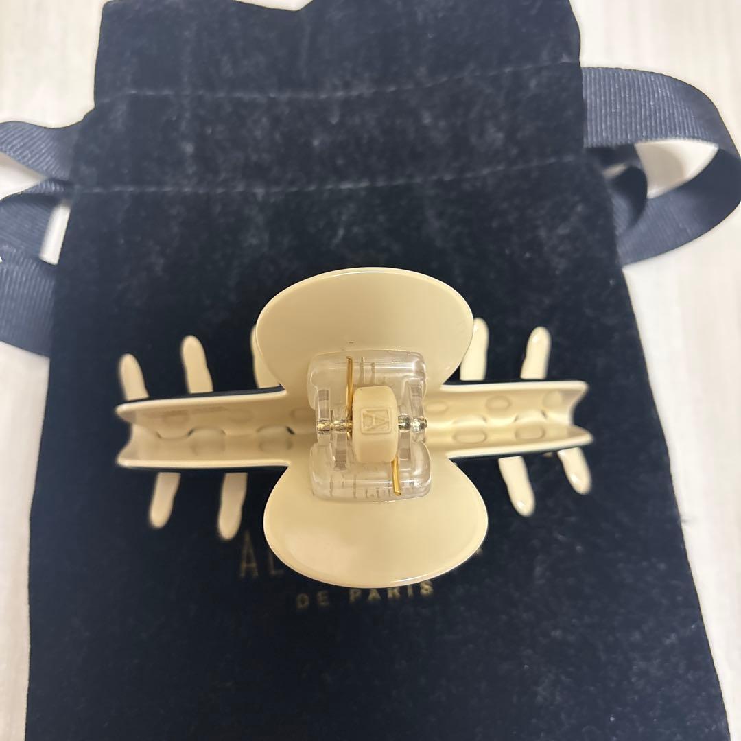 Alexandre de Paris アレクサンドルトゥパリ　クリップ　　M