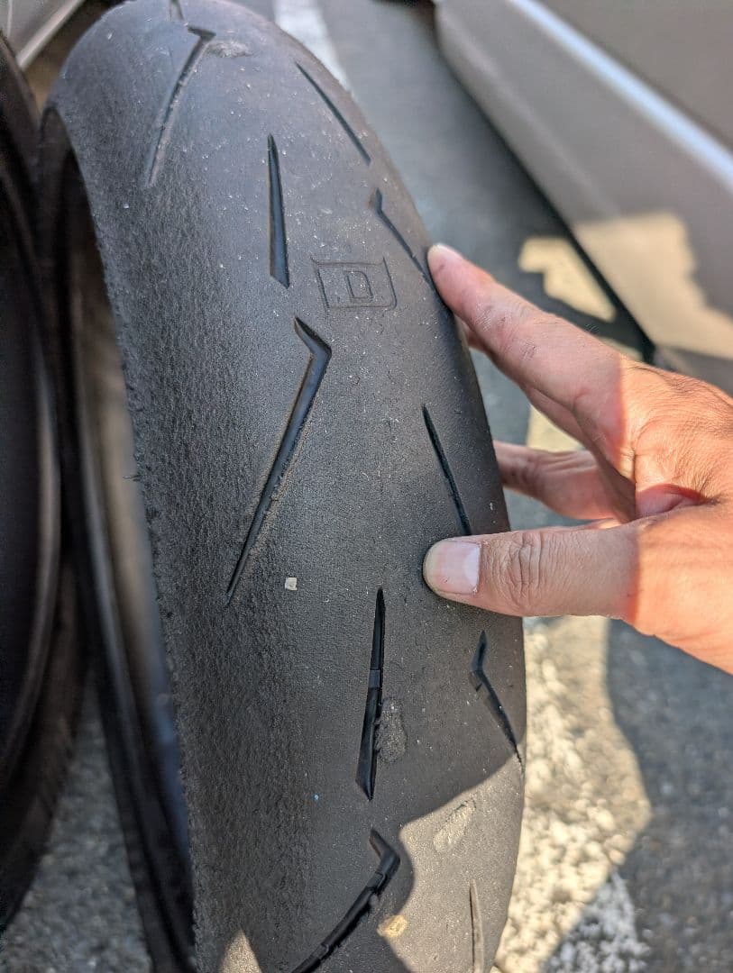 ピレリスーパーコルサV4 sc1