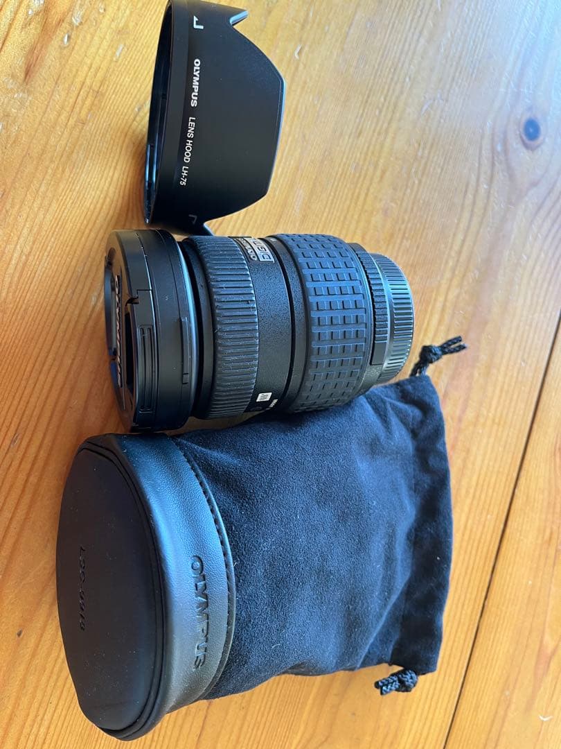 OLYMPUS 11-22mm f/2.8-3.5 ズームレンズ