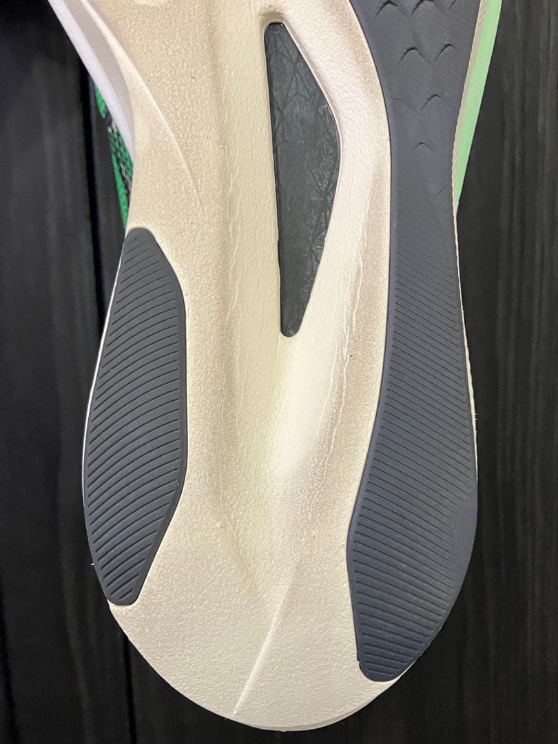 ASICS マジックスピード5