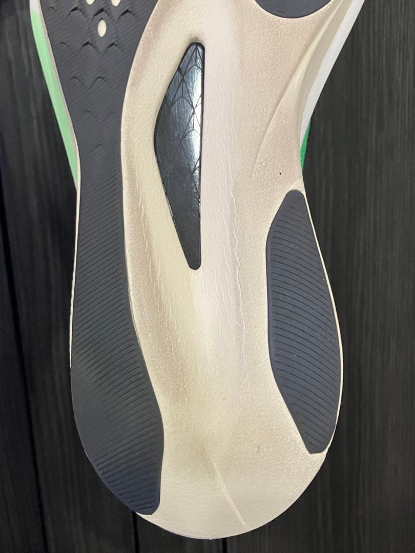 ASICS マジックスピード5