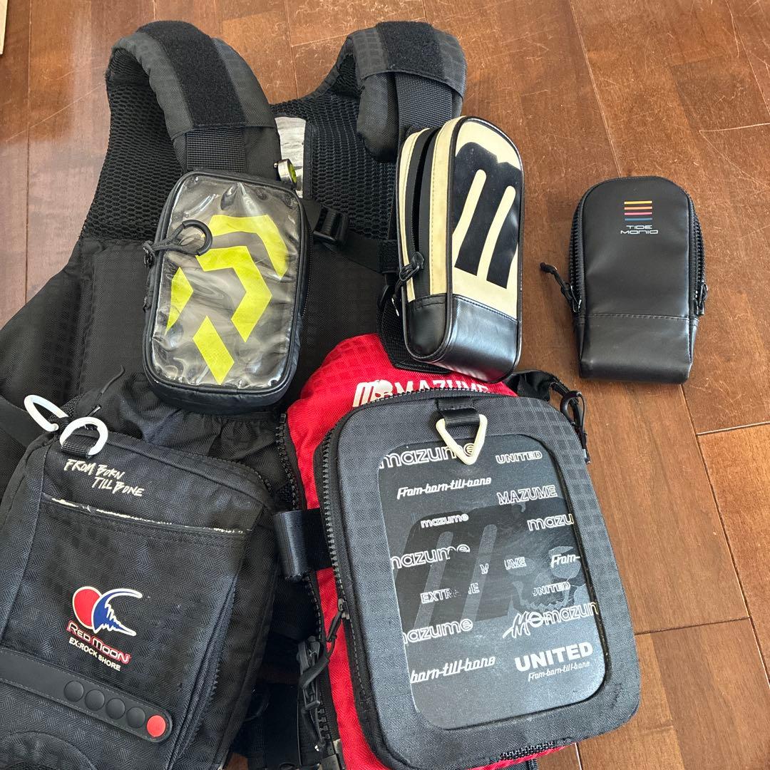 mazume レッドムーン　ロックショアベスト　ケース2個オマケ