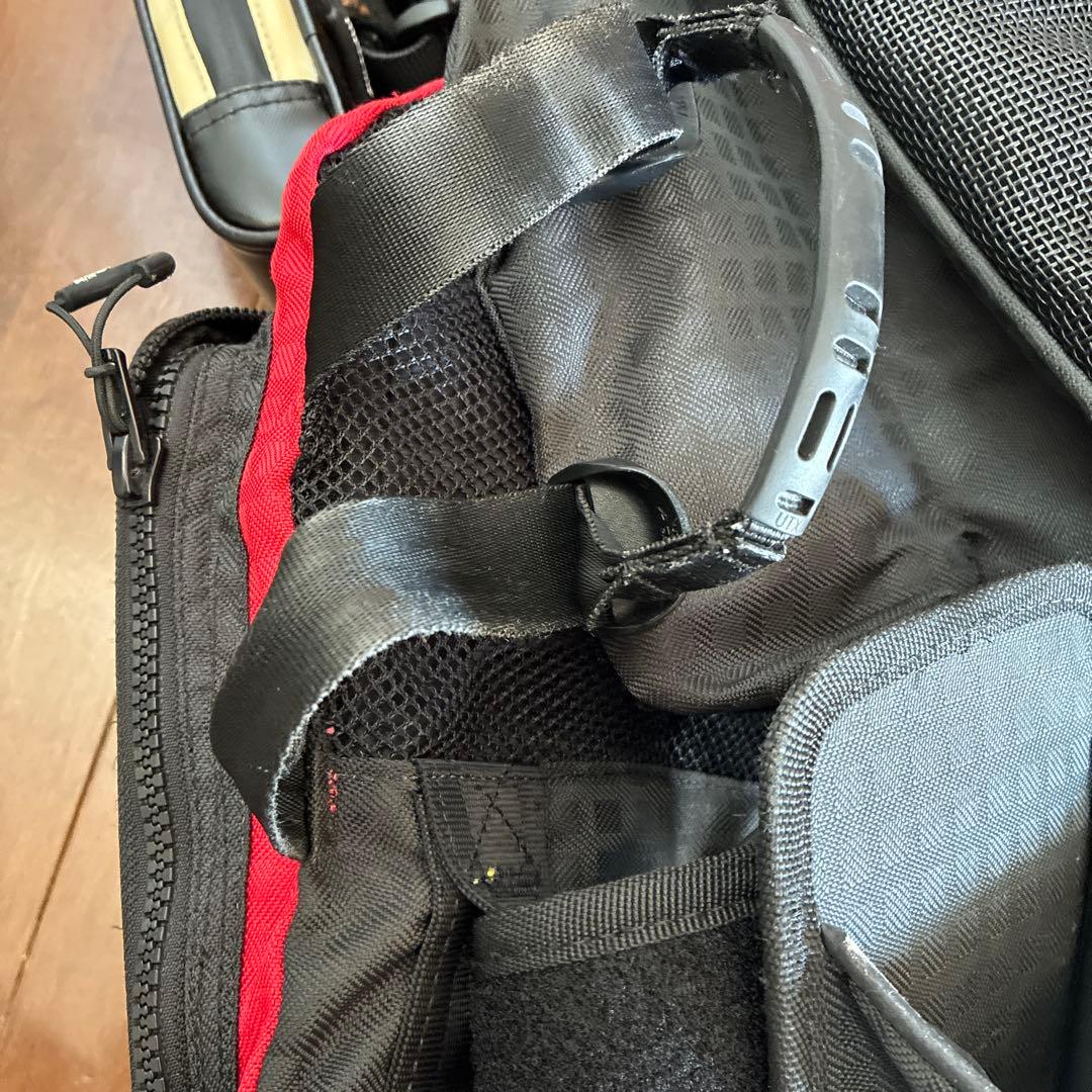 mazume レッドムーン　ロックショアベスト　ケース2個オマケ