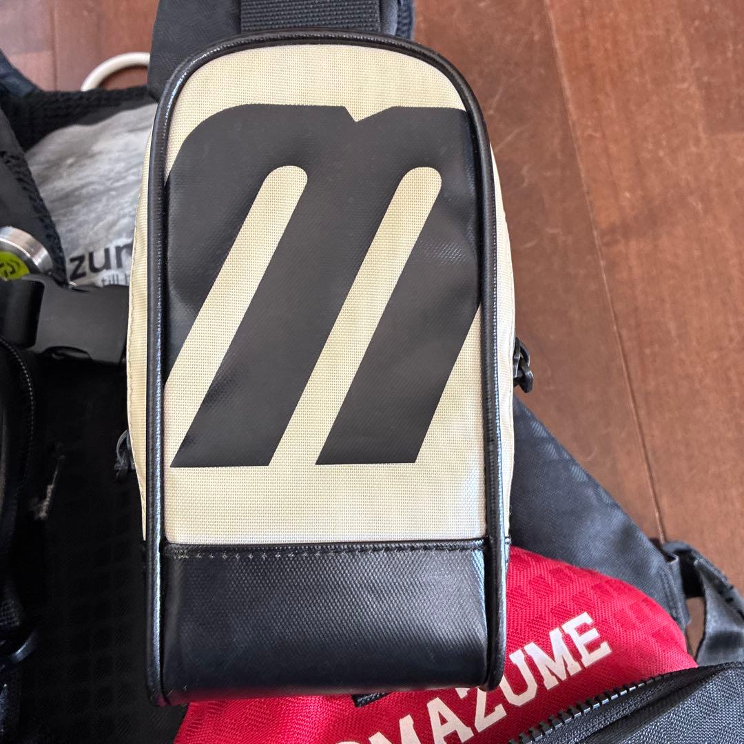 mazume レッドムーン　ロックショアベスト　ケース2個オマケ