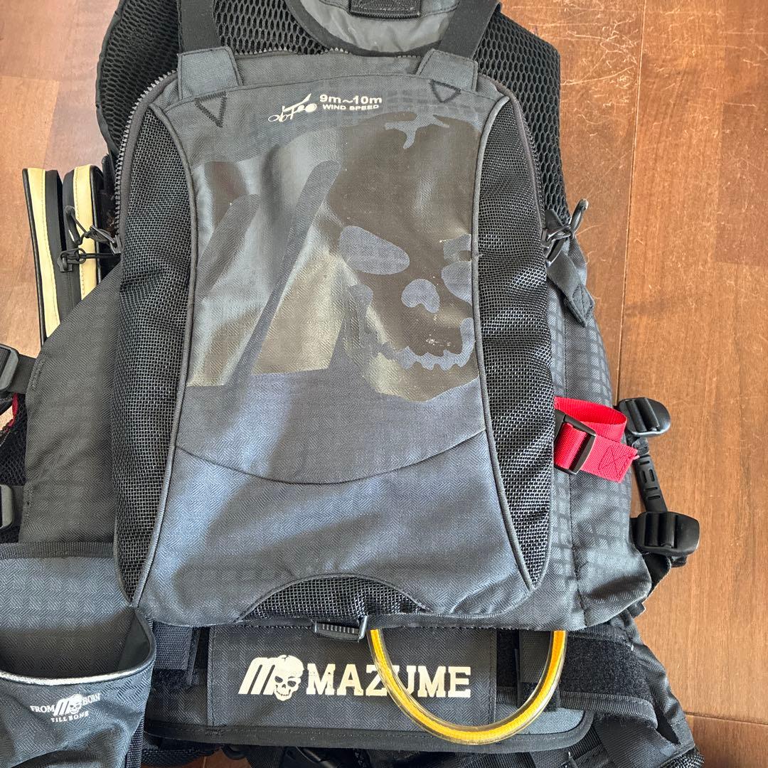 mazume レッドムーン　ロックショアベスト　ケース2個オマケ