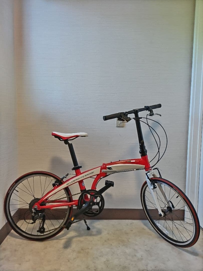 Ferrari　フェラーリ　折りたたみ自転車