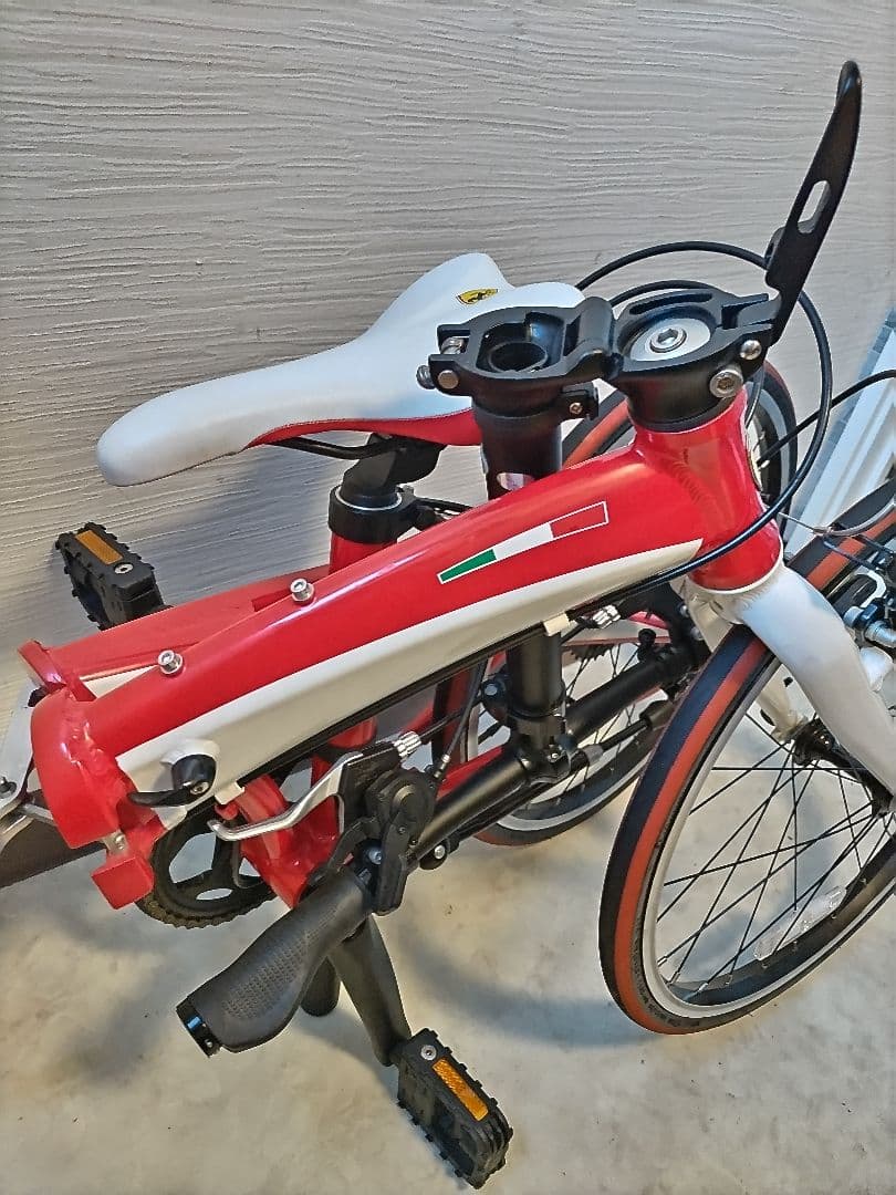 Ferrari　フェラーリ　折りたたみ自転車