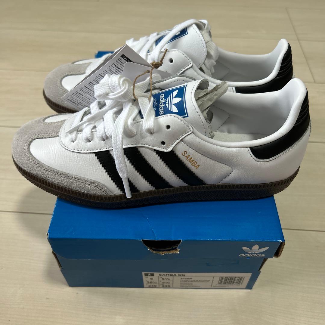 さおりん【新品未使用】adidas Samba ホワイト/ブラック/グレー