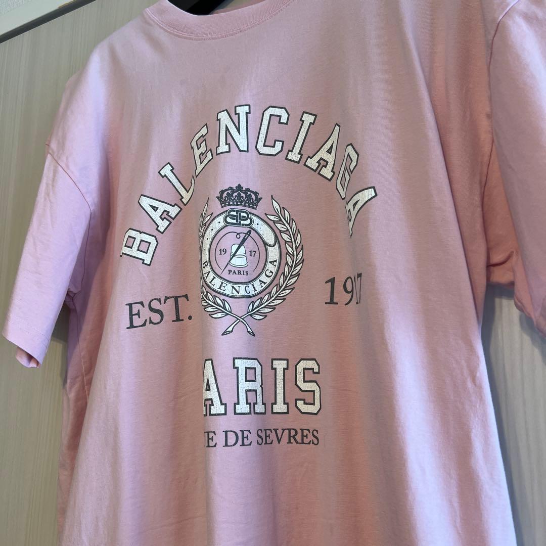 バレンシアガ　23AW カレッジロゴミディアムフィット半袖Tシャツ