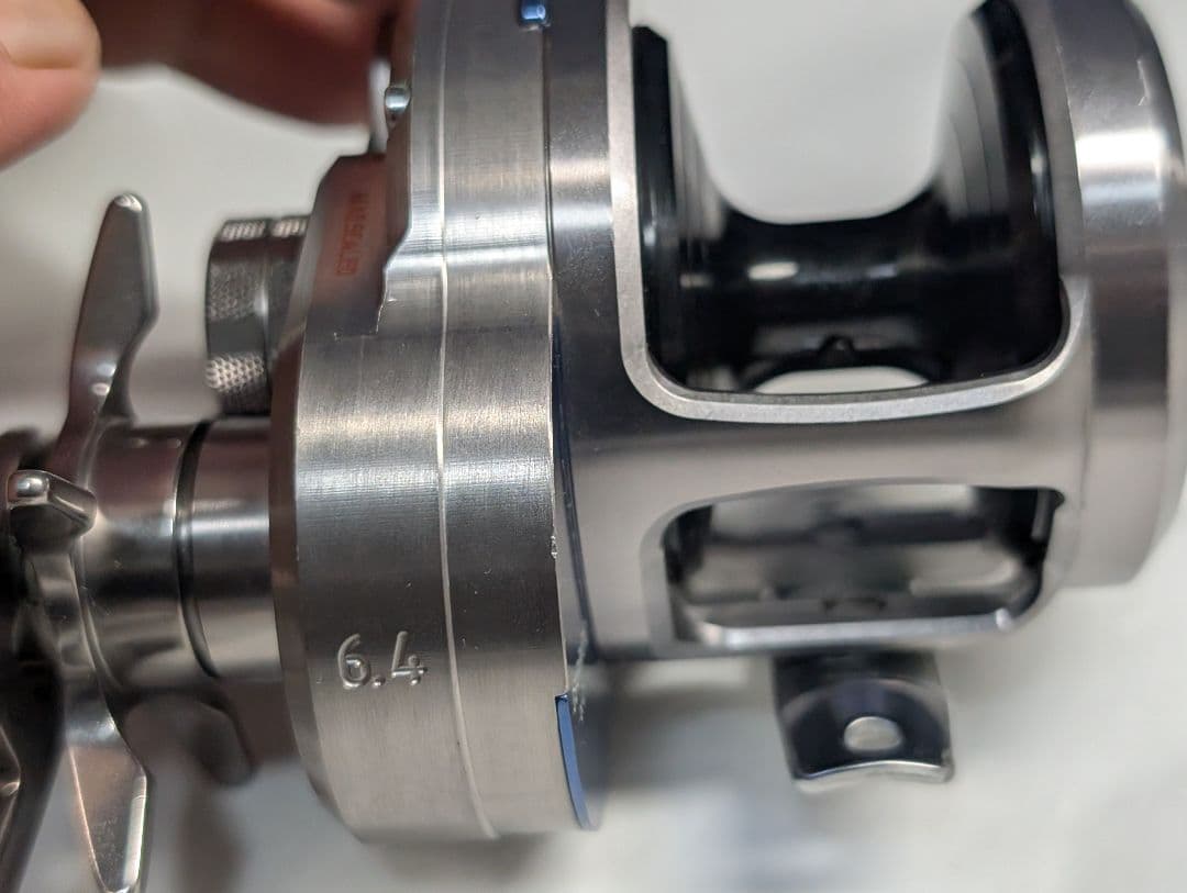 ダイワ 　管555GP 15ソルティガ 15H　右ハンドル　カスタム品