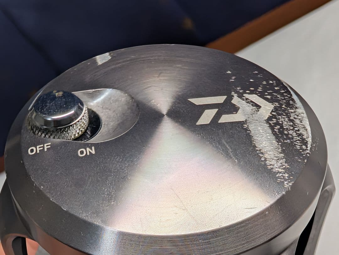 ダイワ 　管555GP 15ソルティガ 15H　右ハンドル　カスタム品