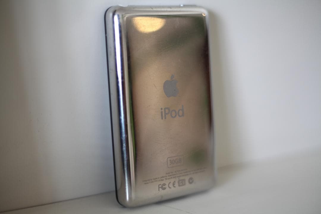 iPod classic 第5世代 バッテリー新品 完動　美品 A1136