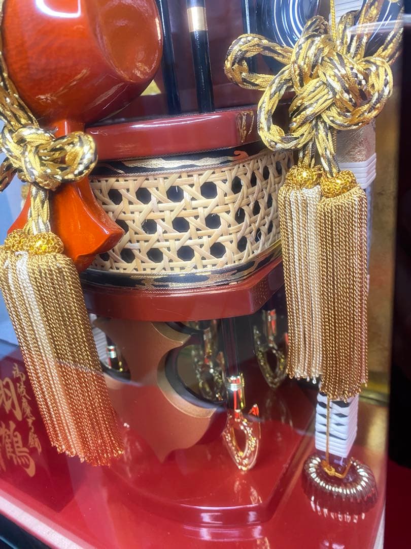 東京久月　家紋付破魔弓飾り１８号・間口約３２×奥行約３３×高さ約６５㎝