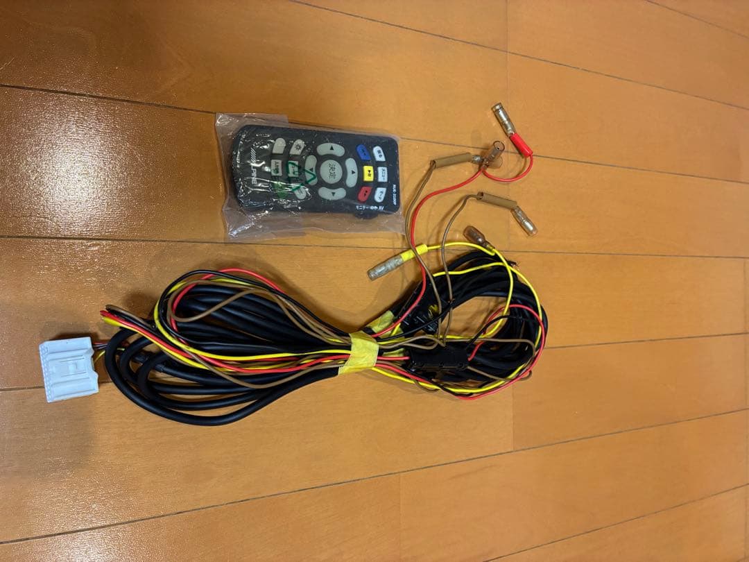 アルパイン　10インチフリップダウンモニター