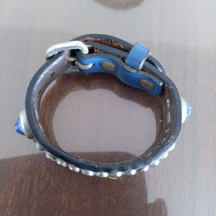 ウルフズヘッド⭐︎15㎜スタッズレザーブレスレット⭐︎ブルー