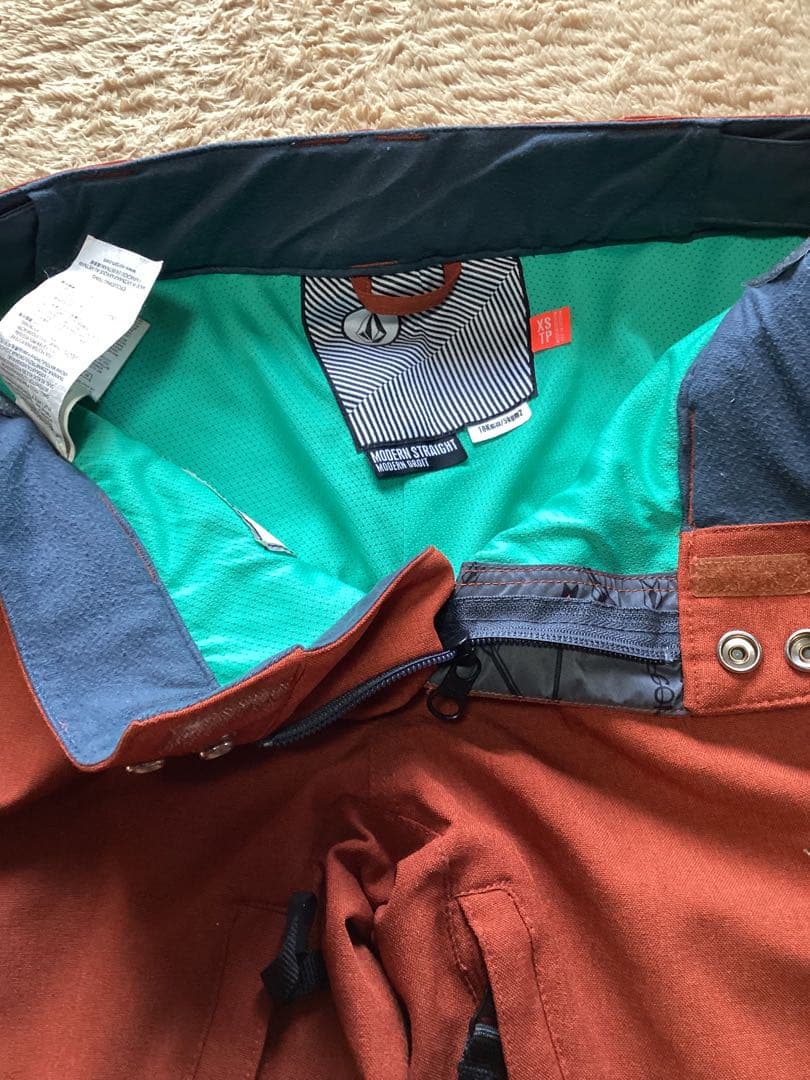 VOLCOM レディースXSスノボウェアスキーウェア