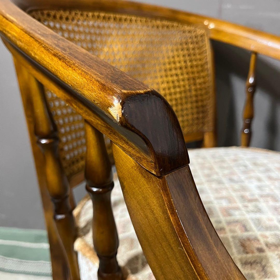 ☆カリモク☆コロニアル☆座り心地良し☆1人掛けチェア☆送料込み☆