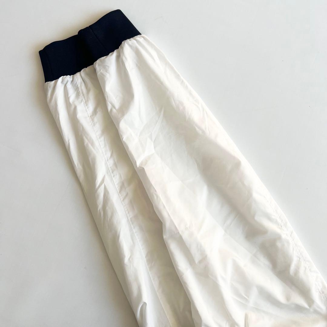 and per se アンパスィ　スニード　ナイロンジャケット　レディース　ロゴ