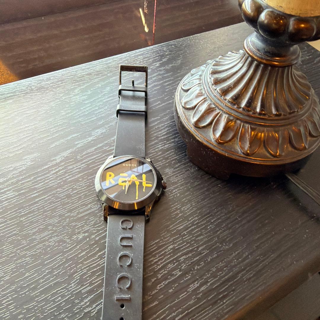 GUCCI ゴースト　REAL. リアルブラック ラバーバンド 腕時計　中古