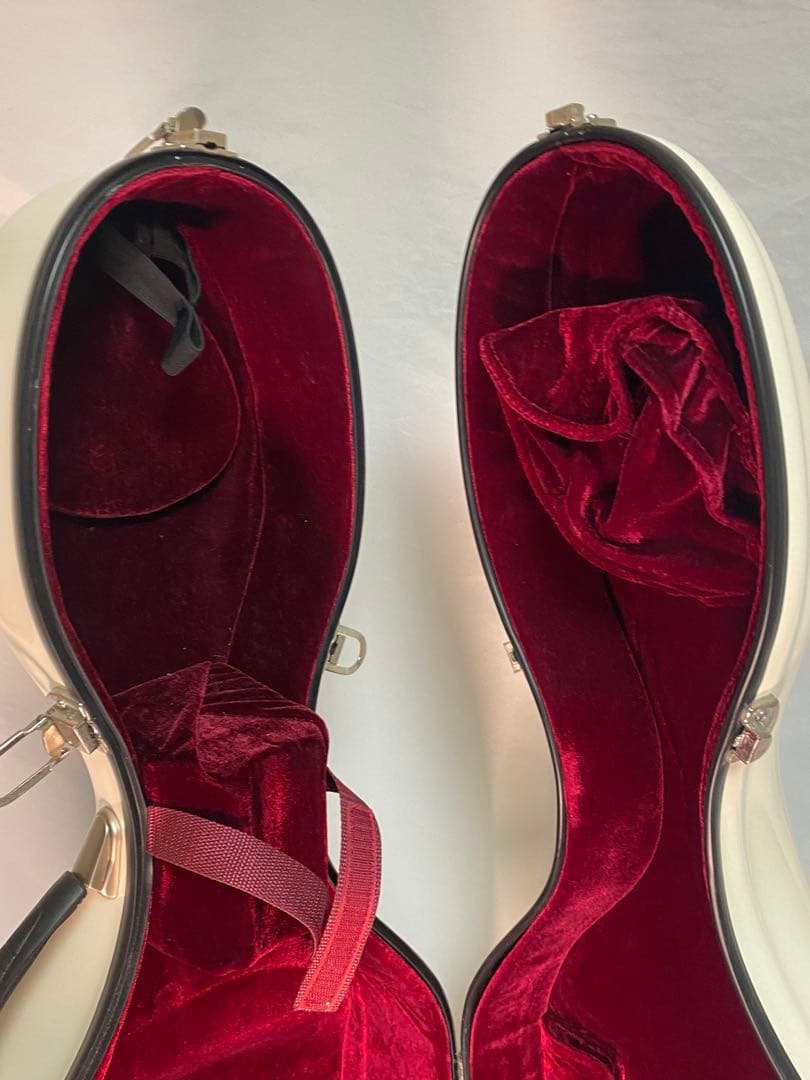 2777❣️チェロ　ハードケース　キャスター付き　４／4