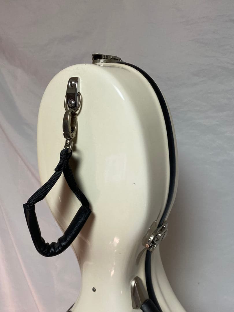 2777❣️チェロ　ハードケース　キャスター付き　４／4